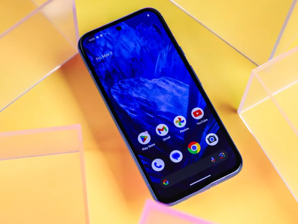 review google pixel 8a display