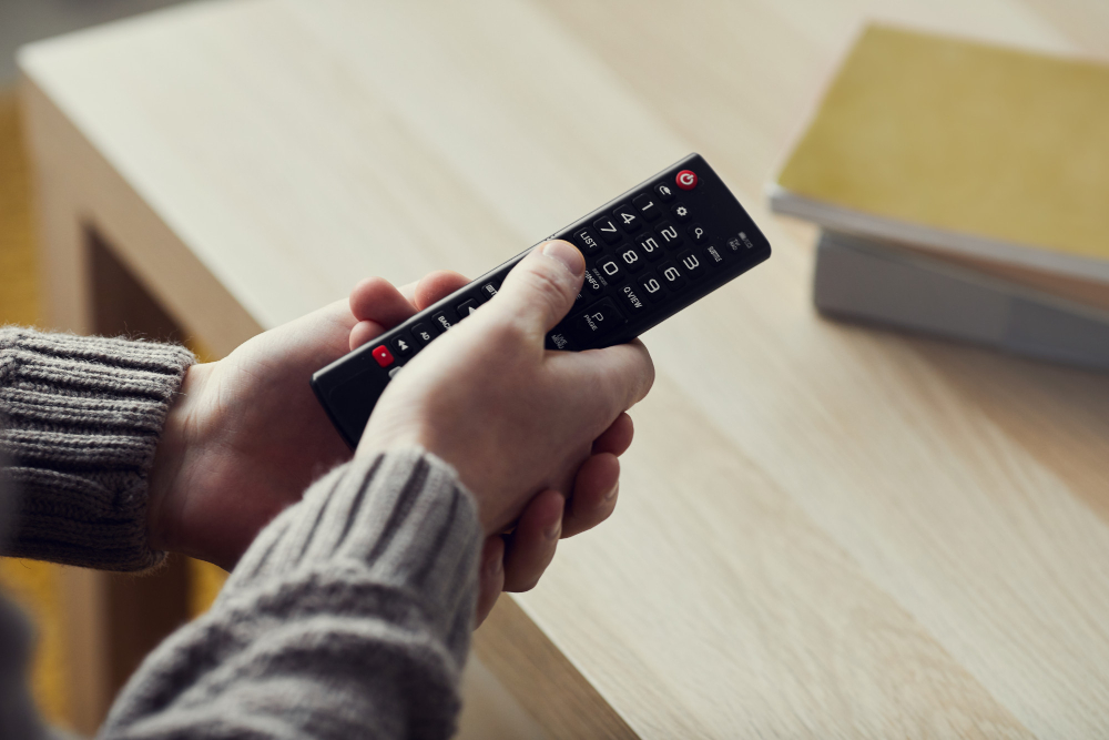 Cum sa configurezi telecomanda smart pentru eficienta maxima