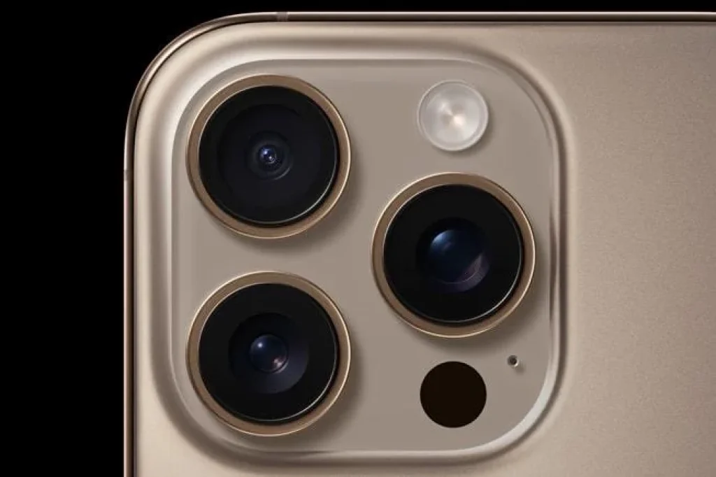 Ce avantaje aduce un senzor periscope iPhone 17 Pro