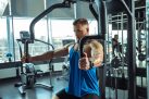 Cel mai bun aparat fitness multifunctional: top 5 modele de aparate pentru fitness acasa