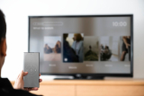 Cum sa conectezi televizorul smart la internet si la alte dispozitive