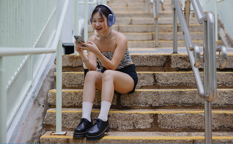 JBL Tune 730BT Personalizeaza-ti sunetul cu aplicatia JBL Headphones - Imagine