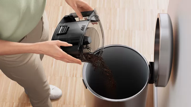 17797422_HC-BO-Cylinder-GX21-DustboxCleaning_1600x900.webp (800×450)