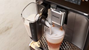 Spuma neteda si groasa datorita sistemului LatteGo care va permite sa spumati diferite tipuri de lapte