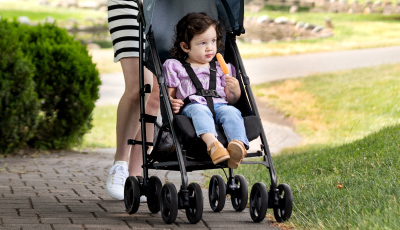 Carucior Graco Graco EZLite Mint - siguranta in mers