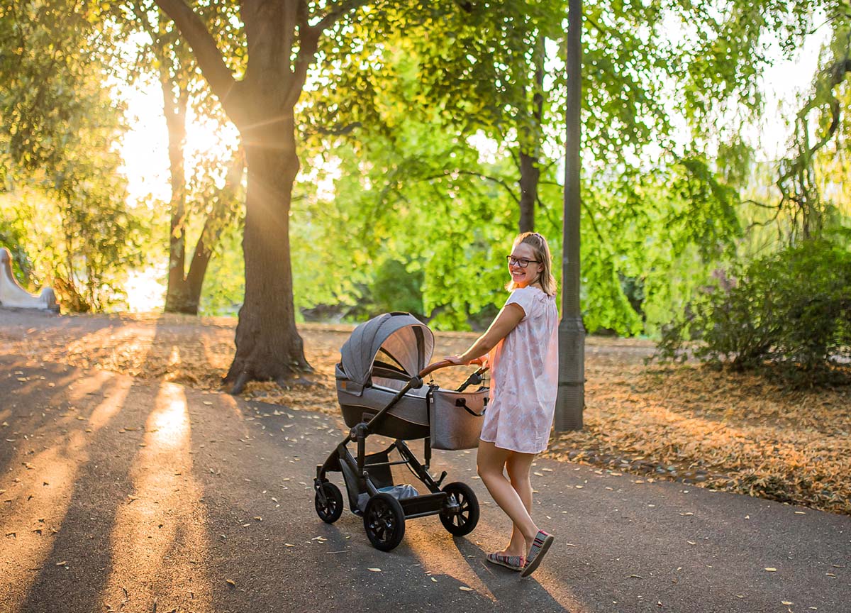Calatoriti in siguranta cu scaunul auto pentru copii Kinderkraft® Mink